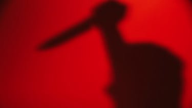 Gara-gara Foto Mesra, Suami di Surabaya Ajak 3 Temannya Bacok Selingkuhan Istri sampai Tewas