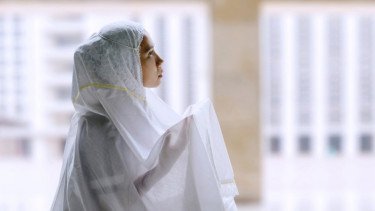 Bacaan Niat Sholat Tarawih Lengkap untuk Makmum dan Individu