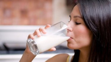 Top 10+ Khasiat Susu Kambing Etawa untuk Kesehatan, Menunjang Fungsi Organ Vital