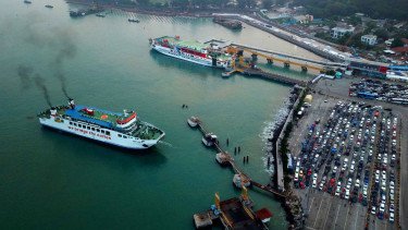 Tak Mau Macet Parah di Pelabuhan Merak, Kapolri Dorong Sistem First Come First In