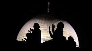 Berburu Lailatul Qadar di 10 Malam Terakhir Ramadhan, Ini Tanda-tanda Alam dan Cara Meraih Keberkahannya