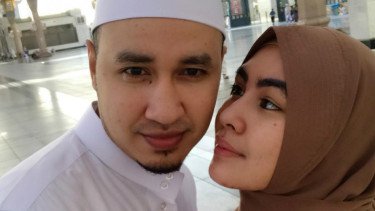 Ramai Isu Poligami, Habib Usman bin Yahya Tegaskan Istrinya Cuma Kartika Putri