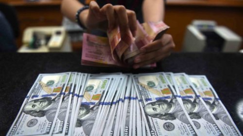 Rupiah Melemah Imbas Pernyataan Trump soal Rencana Serang Iran