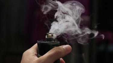 Sahroni Dukung 1000 Persen Usulan Kepala BNN Larang Vape