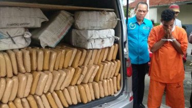 Polisi Tangkap Pria di Bekasi Bawa Ganja 4,1 Kg, Diduga Beli dari Medsos
