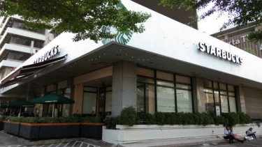 Starbucks Resmi Tutup 400 Gerai