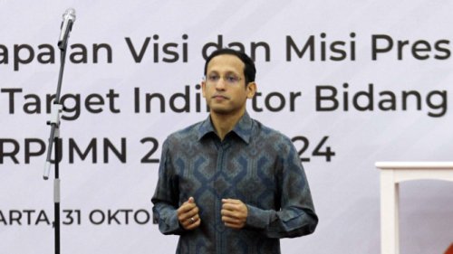Nadiem soal Heboh Pengadaan Laptop Rp9,9 T: Mitigasi Pembelajaraan saat Pandemi Covid-19