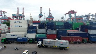 Bea Logistik Global Bisa Meroket Gegara Penutupan Selat Hormuz