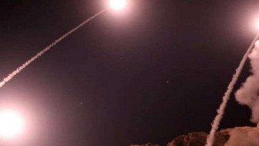 Iran Ngaku Baru Pakai Sebagian Kekuatan Rudal Lawan AS-Israel