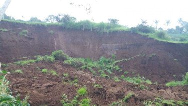 Cegah Risiko Longsor dan Erosi, Lereng Pembangkit Listrik Tenaga Minihidro Cibatarua Dipasangi Sistem Proteksi Longsor
