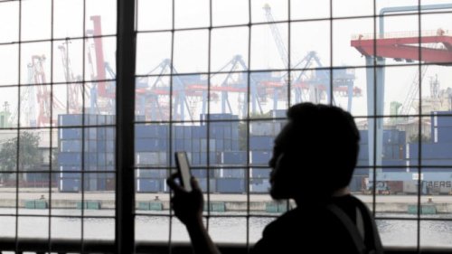 Surplus Neraca Dagang April 2025 Terendah dalam 60 Bulan, BPS Ungkap Biang Keroknya
