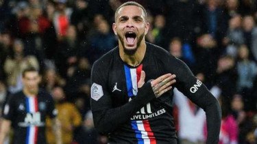 Mantan Pemain PSG, Layvin Kurzawa Resmi Gabung Persib