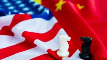 China Tak Tertandingi, Barat Gigit Jari