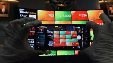 Dibuka Menghijau, IHSG Masih Bakal Terkonsolidasi Usai BI Tahan Suku Bunga di 4,75 Persen