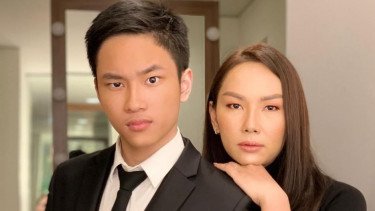 Reaksi Azka Corbuzier saat Tahu Ibunya Jualan Es Teler dari Uangnya