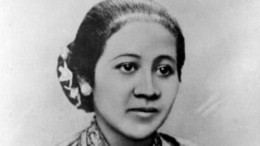 Kisah Mak Netty Usia di Atas 50 Tahun Jadi Driver Ojol, Benar-benar Cerminan Kartini Masa Kini