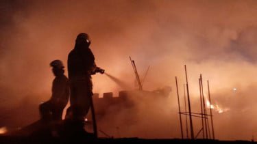 Asap Pekat Bikin Geger! Kantin di Kawasan Satpas SIM Daan Mogot Terbakar Hebat