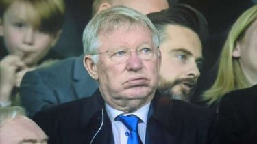 1. Kebijakan Trump Disorot, Jeff Stelling Usul Inggris Jadi Tuan Rumah Piala Dunia 2026 Gantikan AS, Donald Trump Terima Penghargaan FIFA Peace Prize, 2. Alex Ferguson Murka ke Michael Carrick, 3. Deretan Pemain Keturunan di Asia Bisa Jadi Opsi Timnas Indonesia Jelang ASEAN Cup 2026, 4. 10 Pencetak Gol Terbanyak Tanpa Penalti, Cristiano Ronaldo di Bawah Messi, 5. Fakta Mengerikan MU Usai Hancurkan Manchester City, Terpopuler: Inggris Jadi Tuan Rumah Piala Dunia 2026, Alex Ferguson Murka