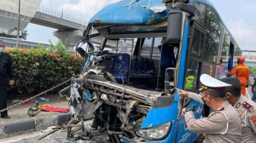 Top 20+ Bus Bekas TransJakarta Terbakar Buntut Kebakaran Hebat di Terminal Rawa Buaya