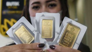 Harga Emas Dunia Jungkir Balik saat Investor Tunggu Keputusan Suku Bunga The Fed