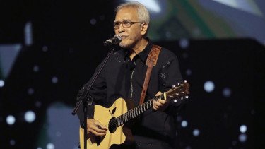 Iwan Fals Raih Penghargaan Achmad Bakrie ke-21 Tahun 2025 Bidang Seni dan Budaya
