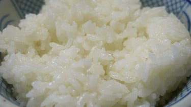 Bolehkah Sahur Tak Makan Nasi demi Menurunkan Berat Badan? Begini Panduan Sehatnya