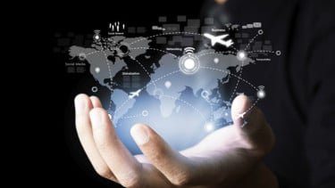 Tips Mudah agar Remaja Tetap Aman saat Akses Internet