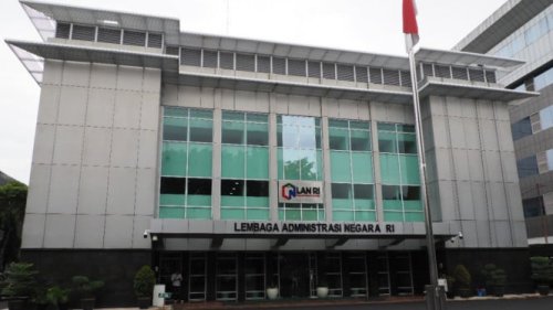 Kukuhkan INAKI, LAN Tegaskan Perkuat Peran Jabatan Fungsional Analis Kebijakan