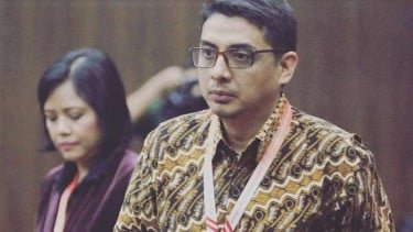 Guru Besar UGM, Zainal Arifin Mochtar Diteror Lewat Telfon Ancam Ditangkap