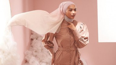 Tren Lebaran 2026: Siluet Loose, Paper Silk dan Sentuhan Elegan yang Lebih Refined