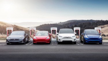 Fitur Mobil Tesla Ini Baru Saja Dihapus!