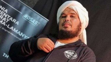 TERPOPULER: Ustaz Derry Sulaiman Minta Bantuan Hotman Paris, Deddy Corbuzier Heran