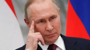 Telepon 90 Menit dengan Trump, Putin Peringatkan Dampak Besar Jika AS Serang Iran