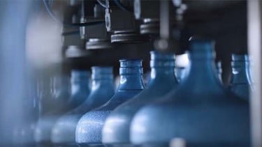 Teknologi Kemasan Air Minum di Indonesia Jadi Sorotan