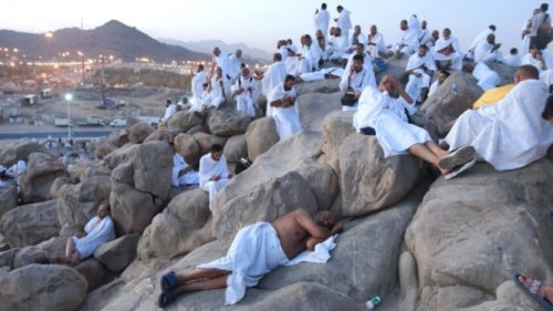 Jabal Rahmah dan Padang Arafah: Simbol Cinta dan Kesadaran Spiritual Umat Islam