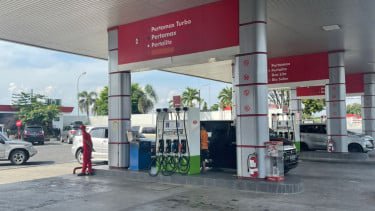 Impor Bakal Dihentikan Tahun Ini, Bahlil Sebut SPBU Swasta Harus Beli Solar di Pertamina