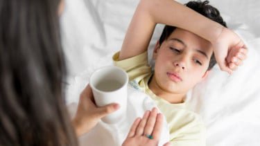 Bukan Cuma Obat, Ternyata Ini Faktor Penting yang Bikin Anak Sakit Cepat Pulih