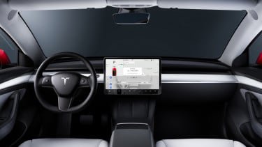Tesla Dikabarkan Siap Tambahkan Fitur yang Dibenci Elon Musk