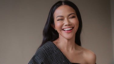 Sering Dilakukan Banyak Orang! Yura Yunita Ngira Kerontokan Bisa Diatasi dengan Potong Rambut, Padahal...