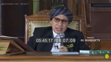 Buya Yahya Jelaskan Hukum Naik Haji dengan Utang, Bolehkah Memaksakan Diri?