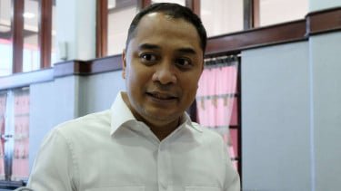 Wali Kota Surabaya Terbitkan SE Pembatasan HP pada Anak di Sekolah