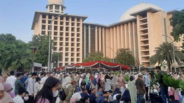 Menjajal Buka Puasa di Masjid Istiqlal Bareng Ribuan Jamaah, Ramadhan Jadi Terasa Lebih Hangat