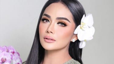 Alasan Kris Dayanti Tetap Semangat Lanjut Kuliah Meski Usia Sudah 50