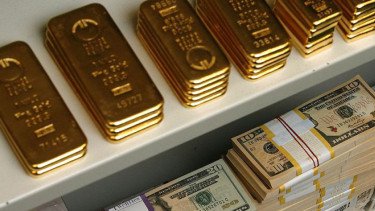 Investor Beralih ke Emas dan Dolar saat IHSG Tertekan Konflik Timteng