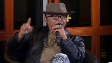 TERPOPULER: Sujiwo Tejo Surati Purbaya, Calon Istri Baru Virgoun Janda?