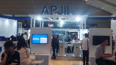 Asosiasi Penyelenggara Jasa Internet Indonesia / APJII.