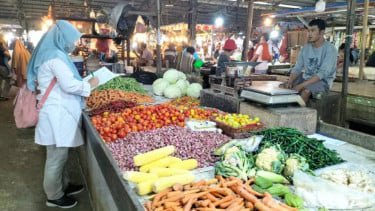 Harga Cabai, Bawang, hingga Daging Sapi Kompak Turun, Cek Komoditas Lainnya