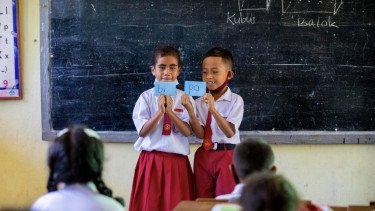 Viral Anak SD Menangis karena PR: Mengapa Anak Sekolah Dasar Semakin Tertekan?