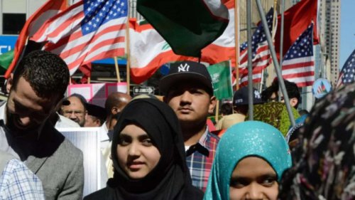 Pew Research: Populasi Muslim Tumbuh Pesat di Dunia, Kristen Menurun Drastis