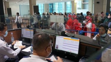 Imigrasi Cegah Keberangkatan 13 WNI Diduga Haji Ilegal di Bandara Soetta